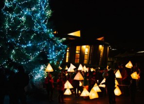 lantern-parade-christmas-tree-core