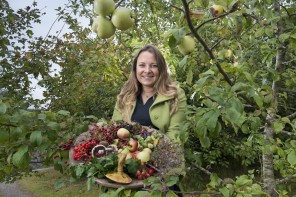 Photograph by Emily Whitfield-Wicks.Summer foraging, Emma Gunn. Eden Project.
